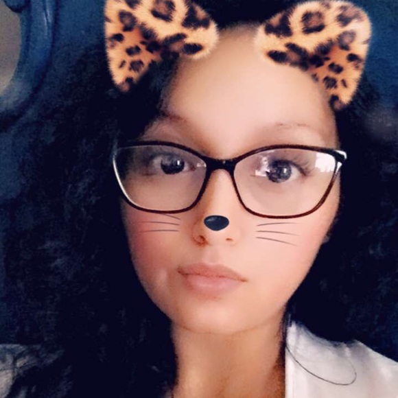 Meet your Posher, Sasha - Picture 1 of 1